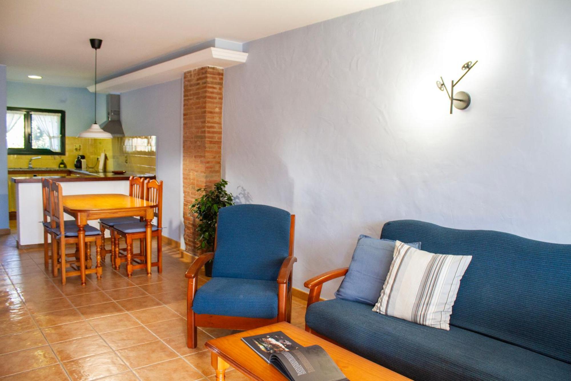 Pujol - Casitas De En El Baix Emporda * Serra de Daró