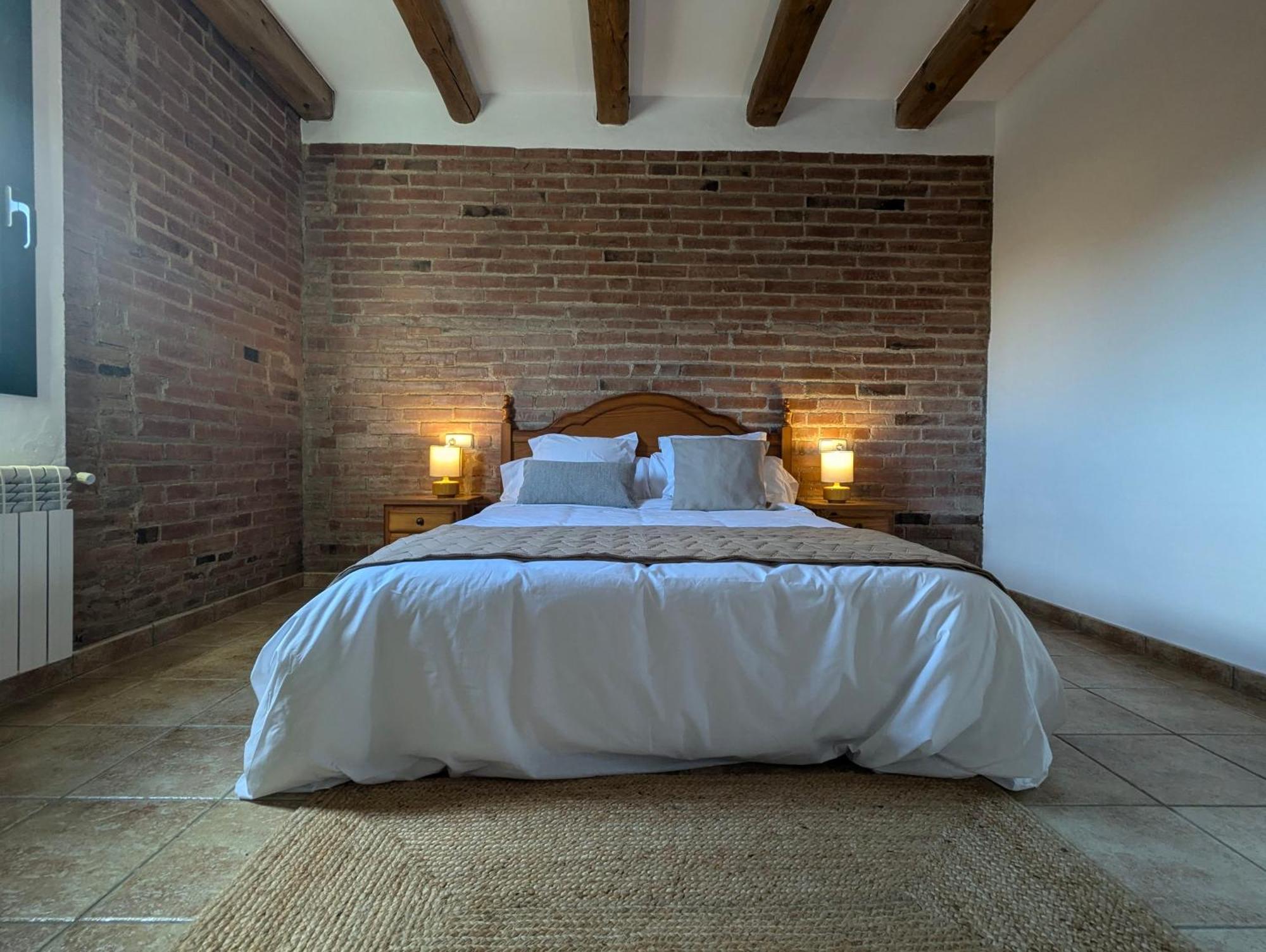 Pujol - Casitas De En El Baix Emporda * Serra de Daró