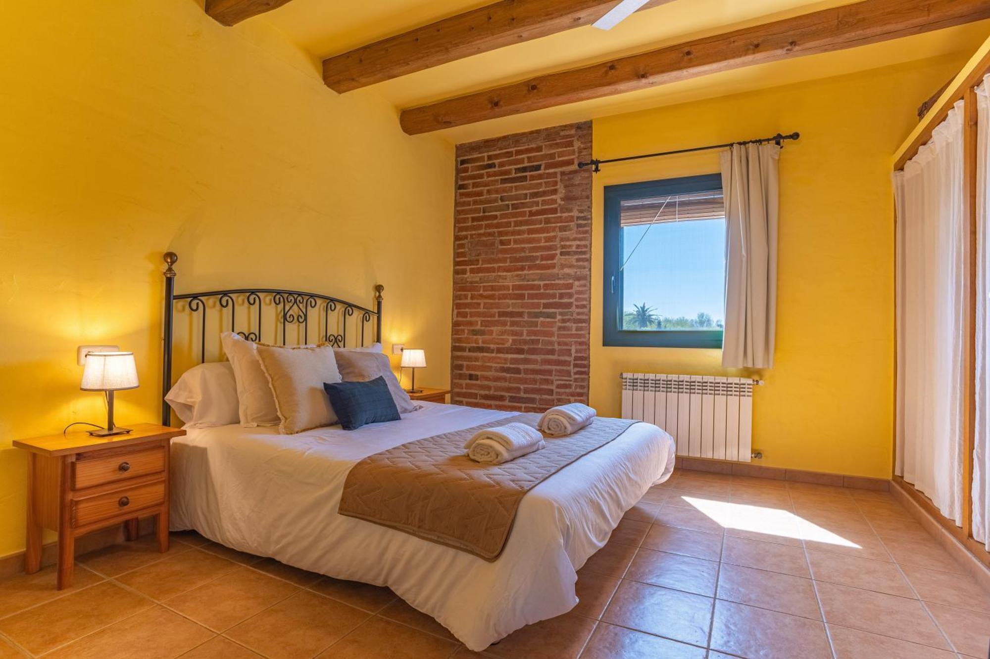 Pujol - Casitas De En El Baix Emporda * Serra de Daró